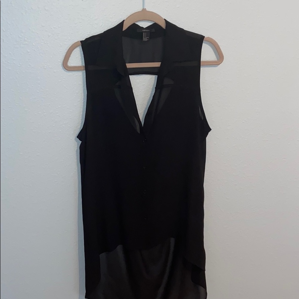 High low button up sleeveless shirt